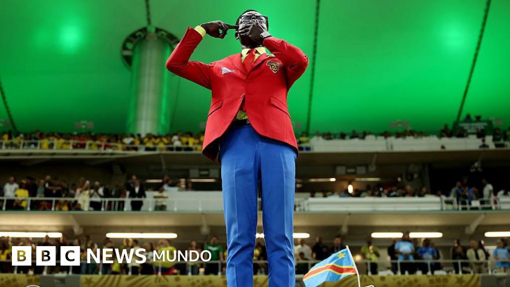 Imagen para: Un hincha de la República Democrática del Congo se convierte en símbolo del apoyo durante la Copa del Mundo
