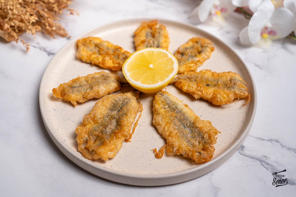 Boquerones rebozados: la receta tradicional de las abuelas que siempre debes probar