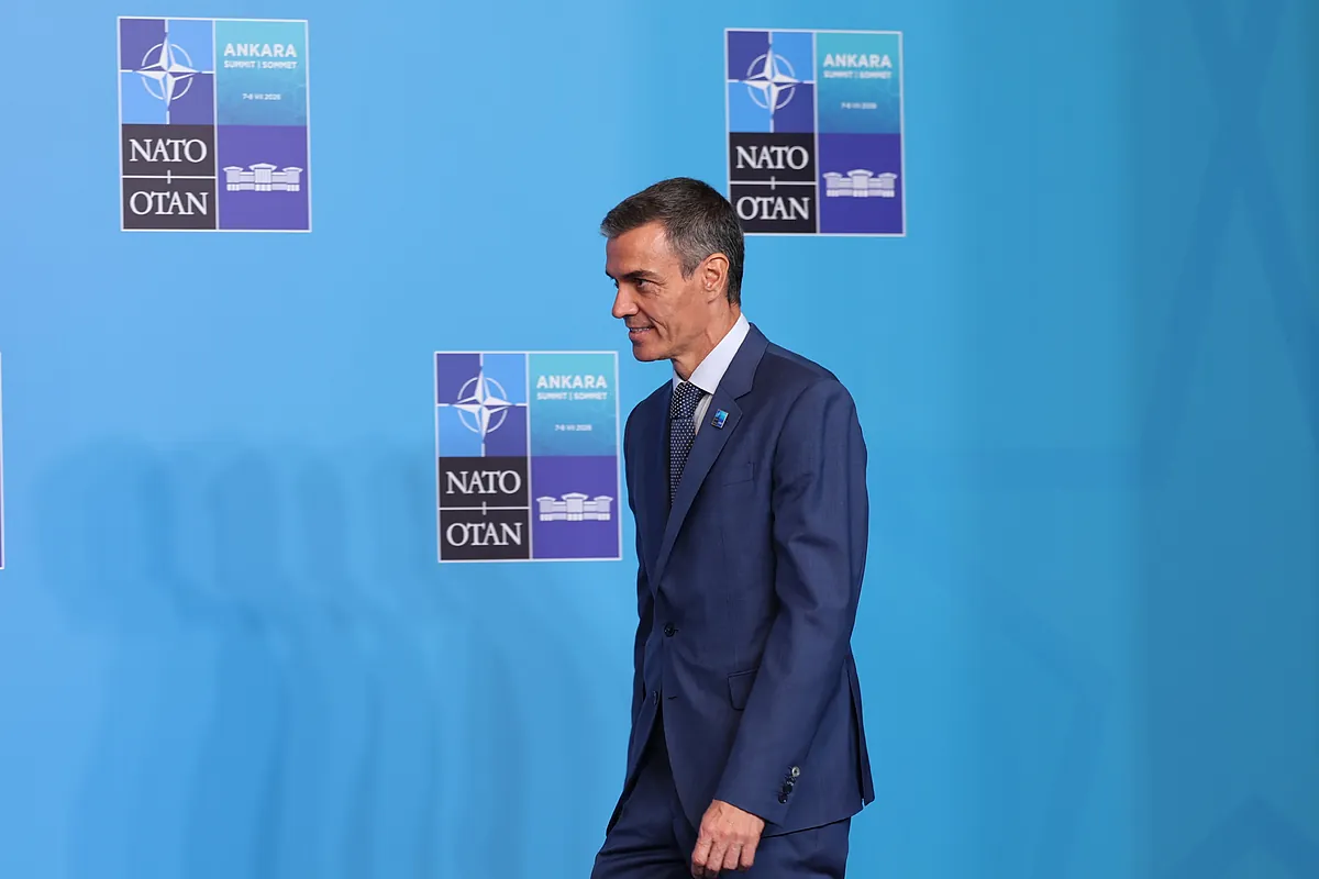 Imagen para: El CIS de Tezanos da al PSOE casi ocho puntos de ventaja sobre el PP tras la condena a Ábalos