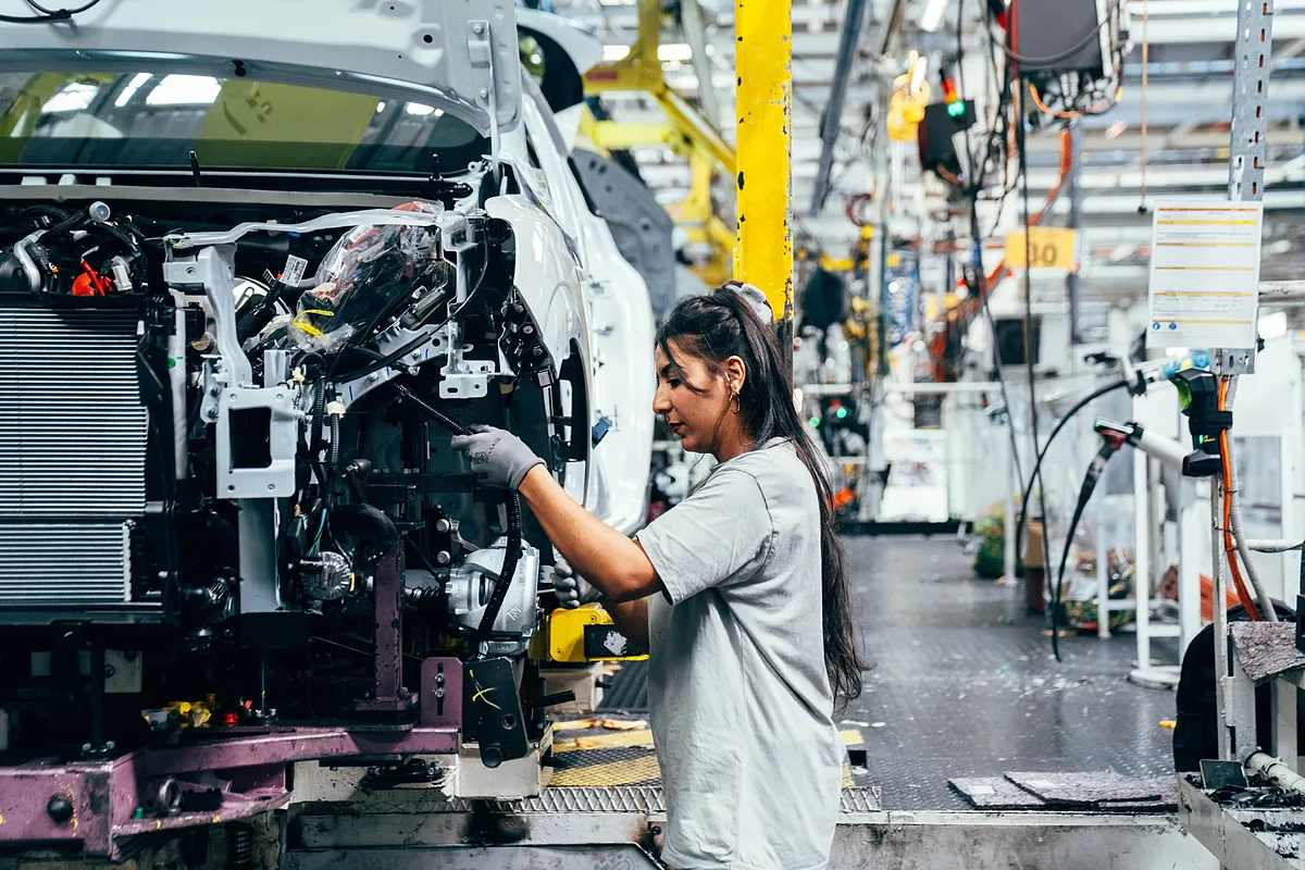 Imagen para: Renault fabrica coches con huesos de aceituna: revolución sostenible en la industria automotriz