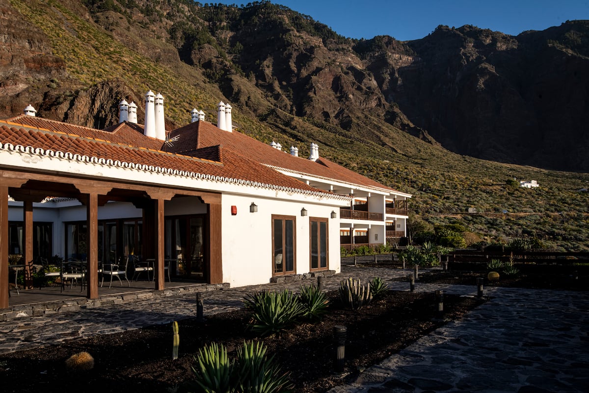 Imagen para: La isla contenida que se abre a todos: El Hierro, un destino accesible y único